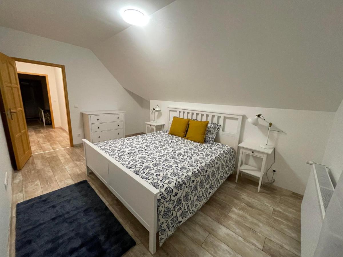 Taverna Apartman Monor Kültér fotó